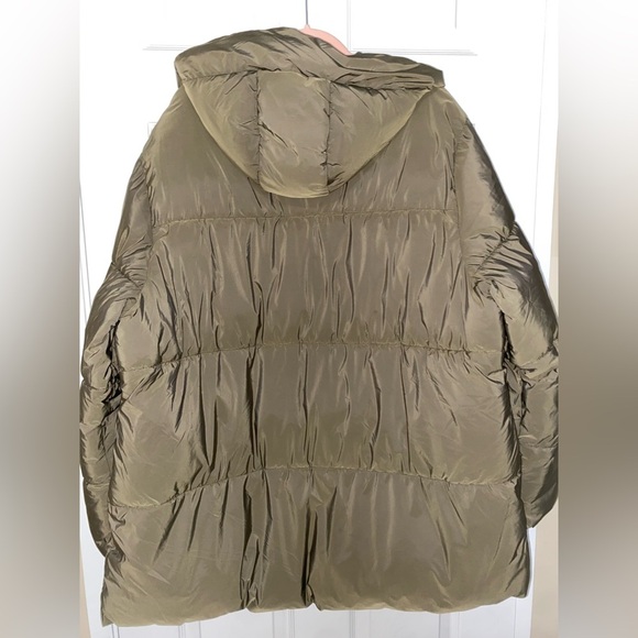 Water-Resistant Hooded Puffer Jacket - Picture 3 of 4